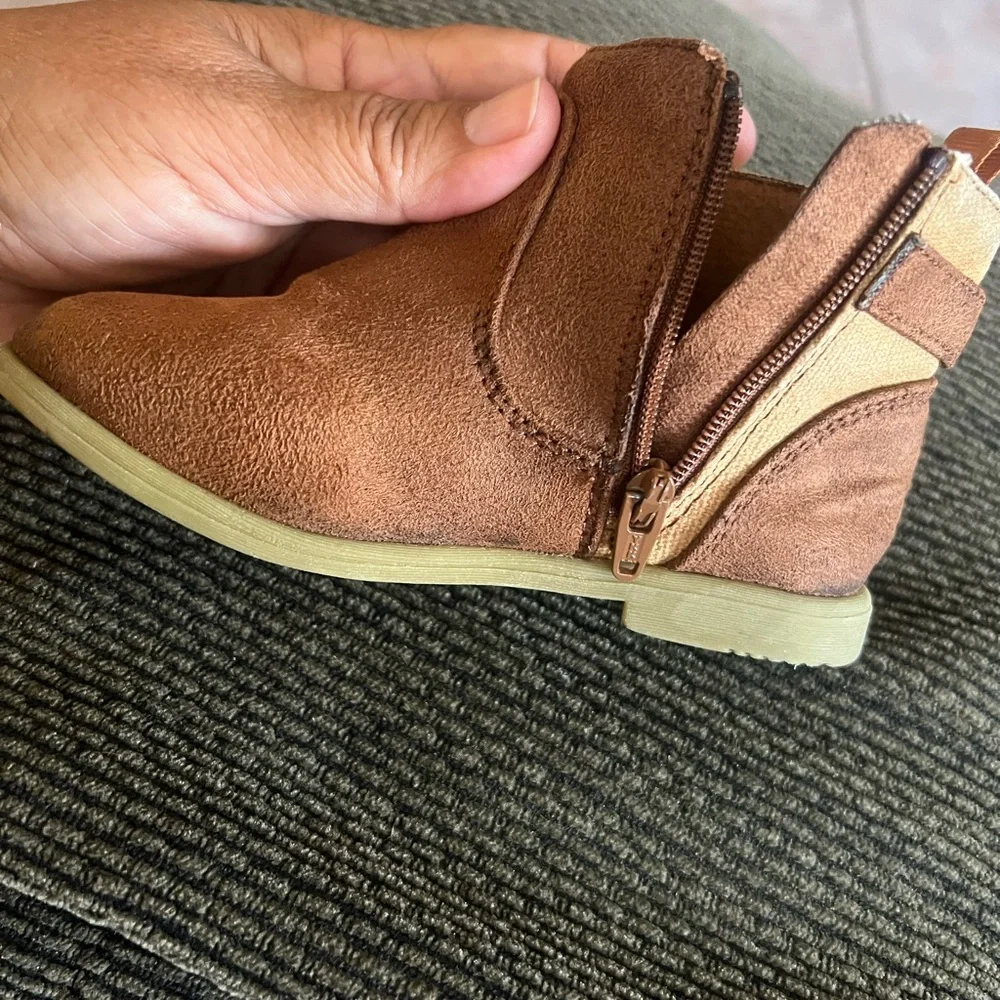 Boot size 7 baby !Replacement! Amp... right foot